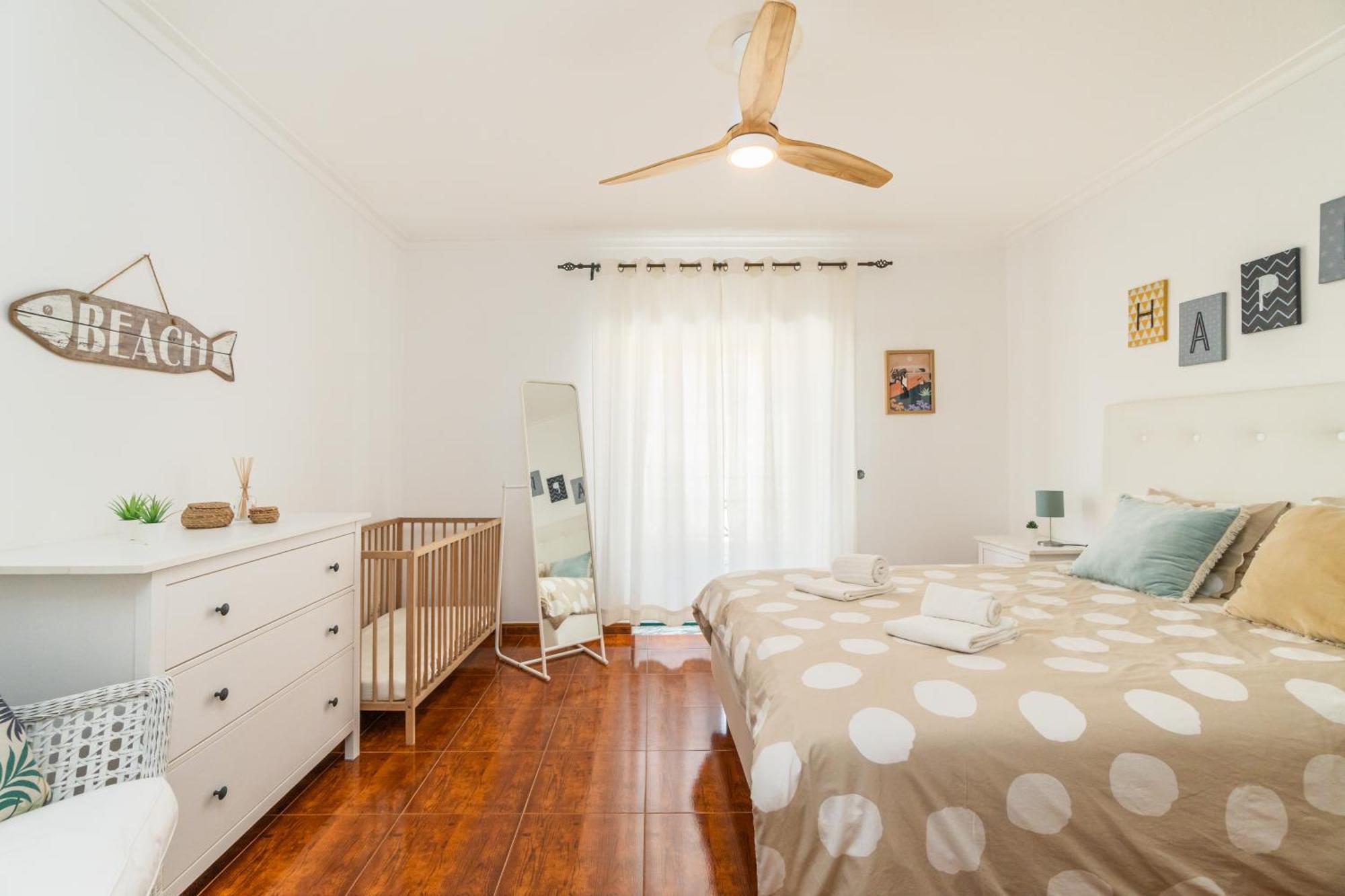 Вилла Baleal Happiness Surf House Феррел Экстерьер фото
